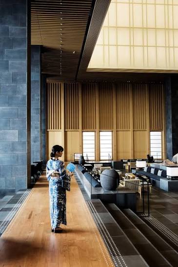 Aman Tokyo washi-lantern lobby, designed by Kerry Hill Architects